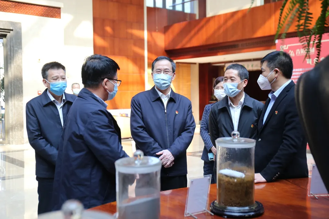 1756948522273099.jpg 640.webp.jpg